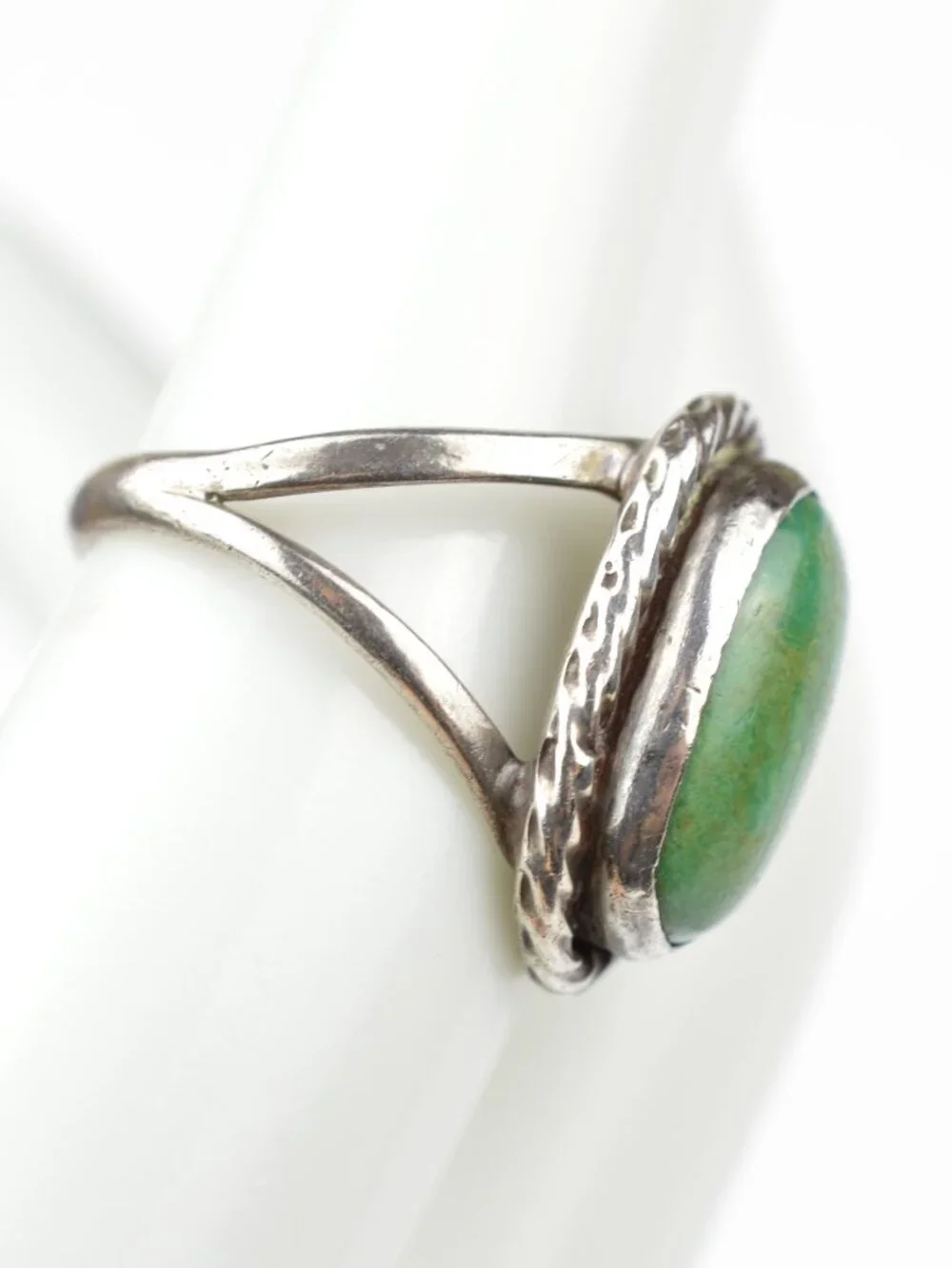 Vintage Native American Sterling Silver Green Turquoise Ring Size 6 Split Shank